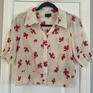 Who What Wear Cream Blouse with Red Floral Print Size Medium
